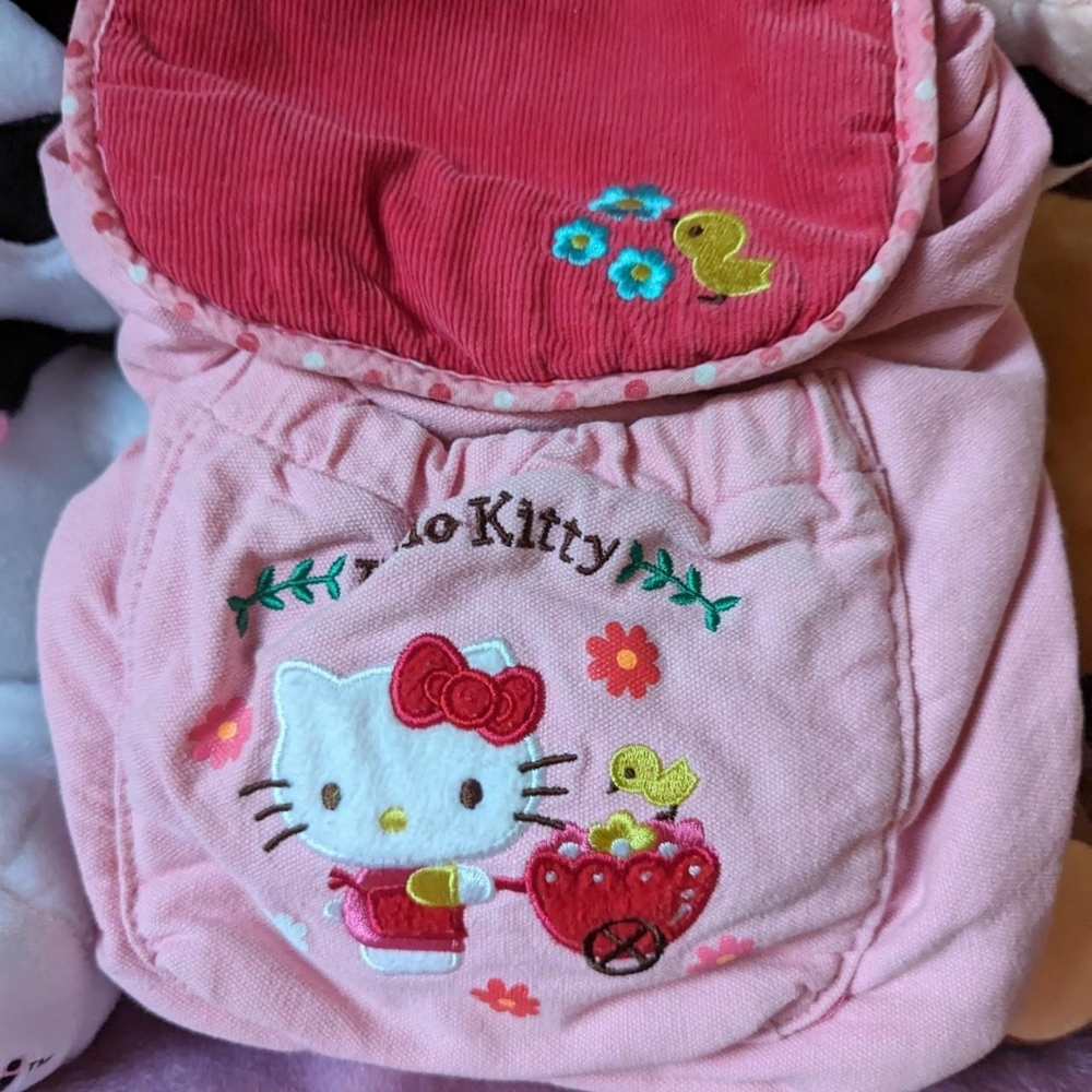 hello kitty chick curduroy backpack 🎒 - Picture 4 of 5